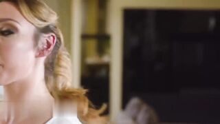 【麻花传媒视频】青少年塞雷娜骚淫上头邀请男友共享淫穴开心