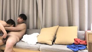 【麻花免费视频】小网红被大鸡巴男约上门玩弄上位各种暴插