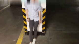 【麻花免费视频】反差小白领地下停车场脱了衣服才知道太极品了