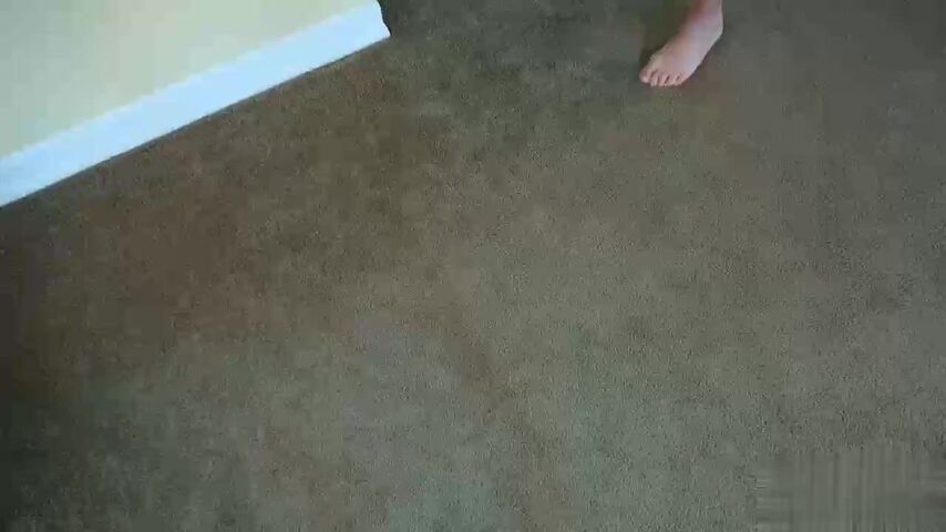 【麻花免费视频】辣妹贝利得知有摄像机记​​录她被操时很兴奋