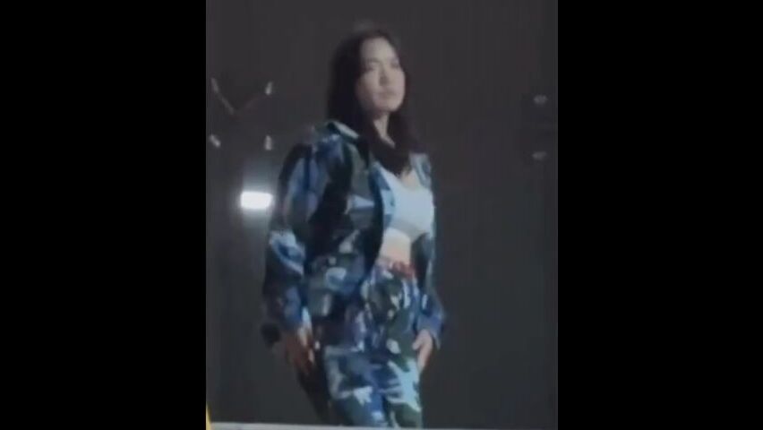 【麻花免费视频】抖音热点 山东潍坊科技学院军训跳舞露奶全集