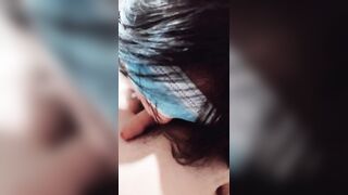 【麻花免费视频】00后少女口交鸡巴主动提臀摸弄被小哥后入