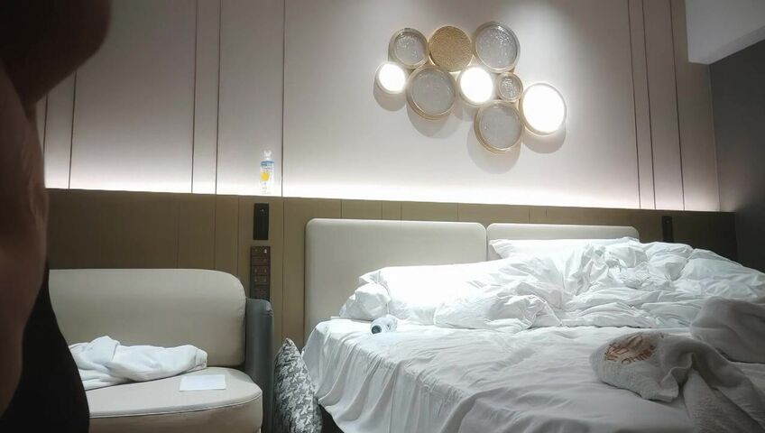 【麻花免费视频】约炮00后大圈美女中场休息再战重返拼颜值时代