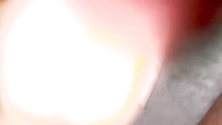 【麻花免费视频】18岁高三学生妹，嫩嫩的零零后妹子，操逼超近镜头拍摄