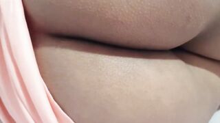 【麻花免费视频】【迷奸妈妈】色狼儿子看妈妈没穿内裤忍不住后入