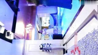 【麻花免费视频】高挑靓女塞着跳弹现场主持婚礼，内裤都湿透了，紧张又刺激，内裤湿透沾满了粘液