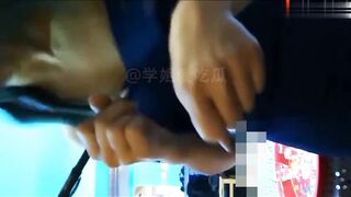 【麻花免费视频】高挑靓女塞着跳弹现场主持婚礼，内裤都湿透了，紧张又刺激，内裤湿透沾满了粘液