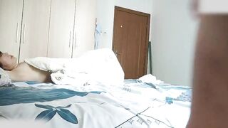 【麻花免费视频】【母子乱伦】畜生儿子厨房后入老妈，荡妇高潮上脑叫儿子老公