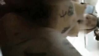 【麻花免费视频】【硬核重口】调教母狗“陈洁莹”，扇耳光喝尿拳交滴蜡多人群P超刺激