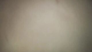 【麻花免费视频】【勾搭良家】偷拍操美乳长裙良家熟女，风韵犹存跪着给我深喉