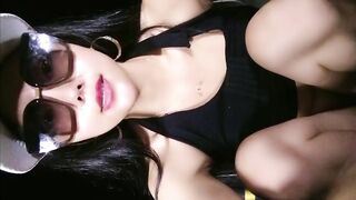 【麻花免费视频】【勾搭撩骚】爆乳美娇娘约网友户外野战，紧张刺激被操到失禁喷尿