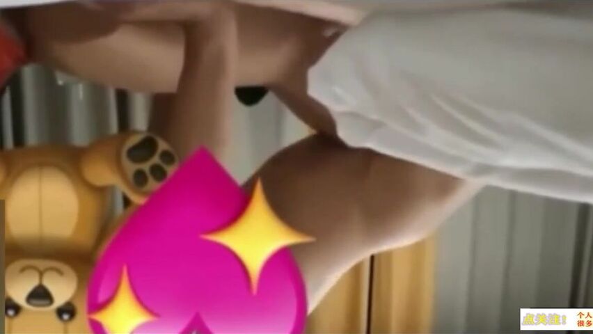 【麻花免费视频】武汉大学母狗秦怡接受主人圣水赏赐