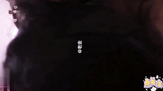 【麻花免费视频】巨乳妈妈勾引儿子，边被儿子操边和孩子二婶打电话聊天，方言对白超级真实