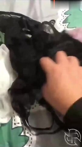 【麻花免费视频】【乱伦偷拍全纪录】爆操离异大表姐，干出白浆，附带一个月真实记录和生活照