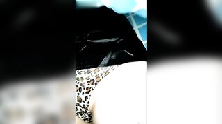 【麻花免费视频】【乱伦精品】扒衣强操醉酒嫂子，大白屁股水超多