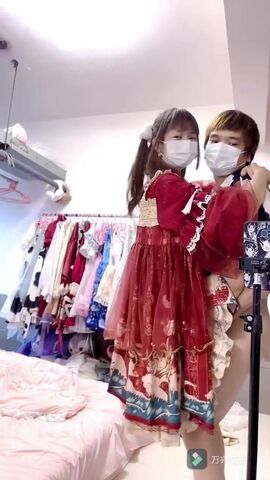 【麻花免费视频】【叛逆情侣】洛丽塔白丝小妹今天被情哥哥后入飞操，喜欢的点个关注