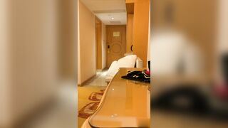 【麻花免费视频】【惊天大瓜】淫乱夫妻照羞涩小鲜肉三人互相乱操，场面真看，小鲜肉操完大姐操大哥，一般人看不懂哈哈