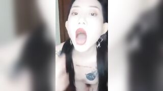 【麻花免费视频】【裸贷泄密】音乐学院大二女学生被迫借裸贷吸毒，虐待调教自慰视频流出