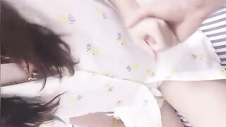 【麻花免费视频】与亲妹妹乱伦性爱实录，我终于在他们夫妻床上操了妹妹