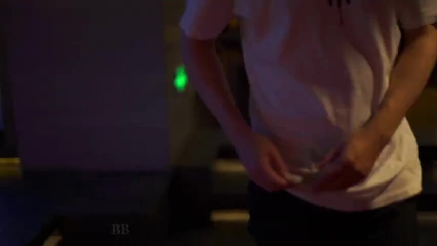 高价购买福利-女神级172CM性感美女嫩模酒吧喝酒不小心中招后被猥琐男带到酒店扒掉衣服玩弄侵犯.国语!