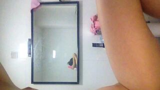 果贷流出91年黑龙江佳木斯美美张琪 在卫生间道具紫薇扮穴视频 要仰视看的Bb