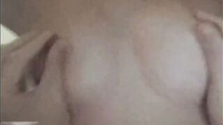 月 經 走 後 來 大 幹 一 波 淫 叫 到 快 爽 翻.