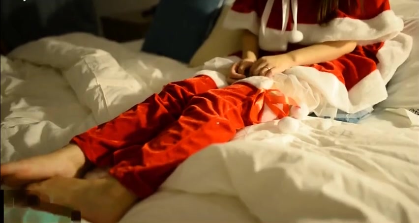 肛塞自慰nen妹黑丝没脱滴蜡夹乳