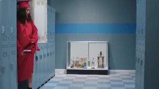 为了顺利毕业只有与院长来一炮的骚女生