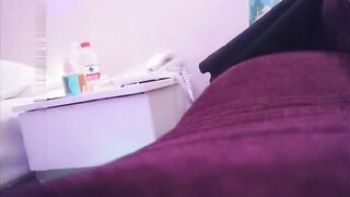 广东某洗浴会所850元挑选的漂亮美女技师全套服务,技术精湛,花样多,水床上服务完拉到床上开操,接连干了2次!