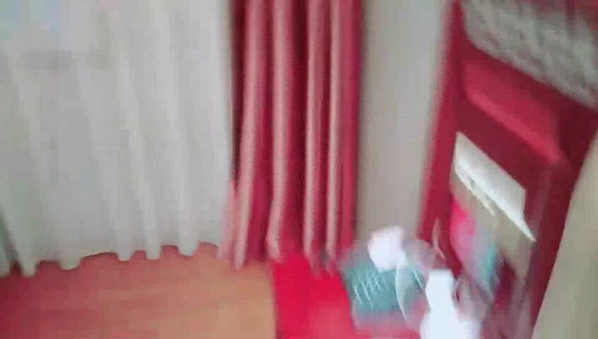 某師範學院妹子帶著作業本和男友開房啪啪