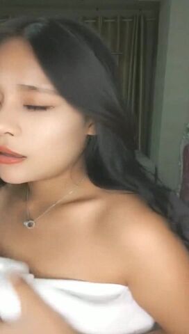 最新御姐风范模特级美女『内裤再美只能装逼』饥渴求操 裹爽了直接无套骑坐J8上扭动 裹射口爆 浴室接着玩逼