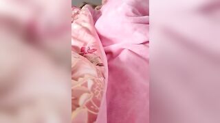 武汉奔驰哥花了几万泡来的年轻小妹子，疫情在家操爽了，身材极品颜值高，可惜身体不行没让妹子满足