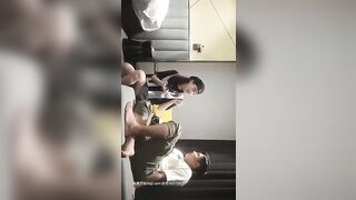 小宝寻花约了个黑帽高颜值外围妹子，舌吻调情扣逼沙发上操骑乘抽插猛操，呻吟娇喘非常诱人