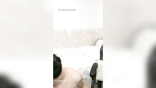 新晋00后颜值小萝莉主播忽悠下海啪啪身体太敏感稍微挑逗就乱扭哼哼水多多青春活力无限