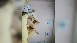 千人斩星选约了个苗条萌妹子TP啪啪，倒立69口交后入上位骑乘快速抽插，呻吟娇喘非常诱人