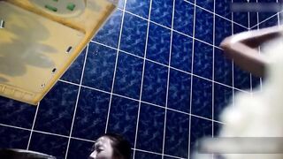 固射摄像头TP兩个漂亮嫩妹子一边聊天一边洗香香