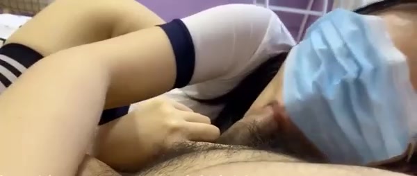 扩音接老公电话，边和老公对话边被操